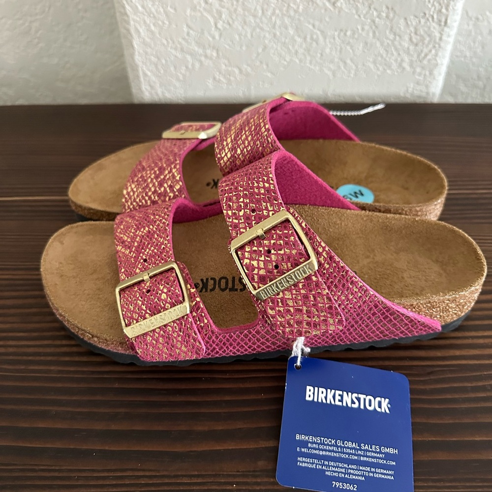 Birkenstock Women’s Arizona Python Fuchsia Slide Sandals Size 37 US Size 6 NWT